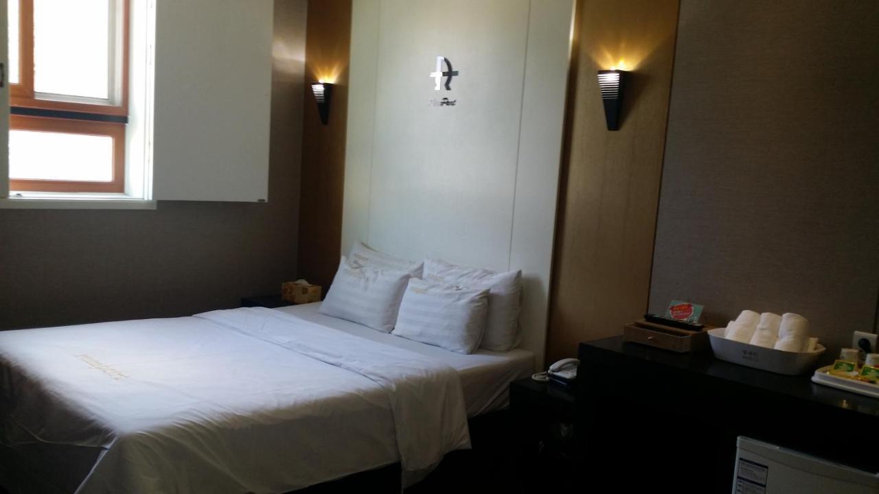 Rampart Hotel Gwangmyeong Екстер'єр фото